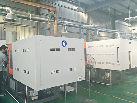 無障礙扶手注塑生產(chǎn)設(shè)備